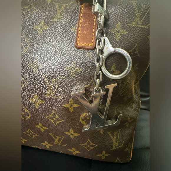 Louis Vuitton Silver Initials Palladium Keychain Bag Charm - Picture 4 of 6